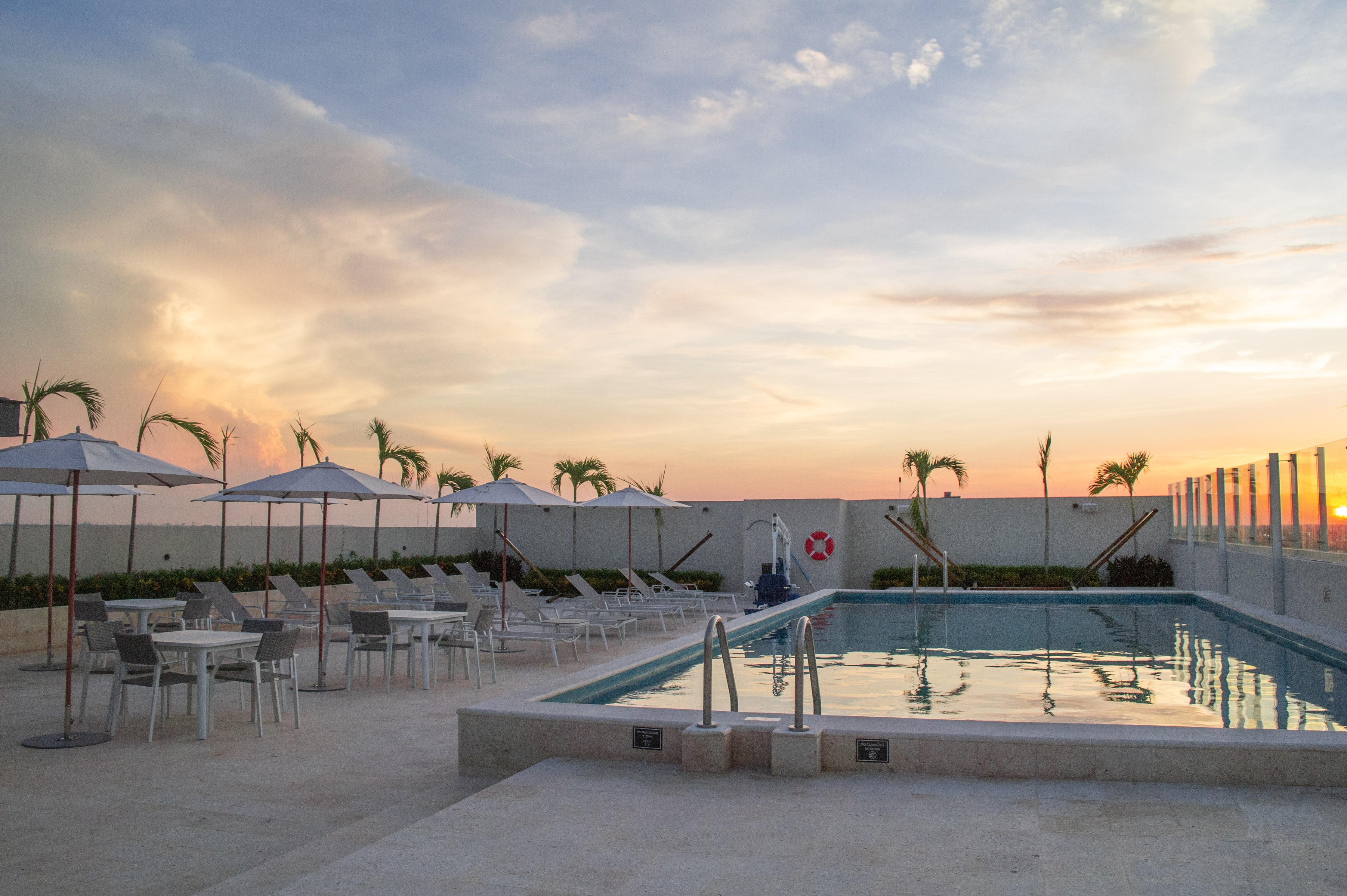 Residence Inn By Marriott Merida Ngoại thất bức ảnh