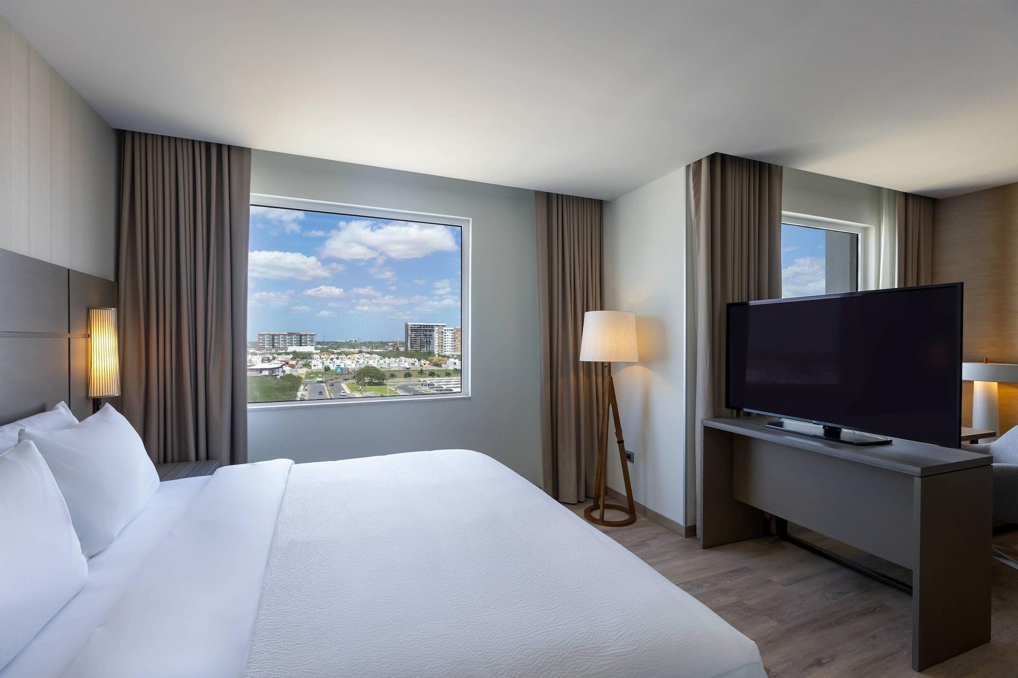 Residence Inn By Marriott Merida Ngoại thất bức ảnh